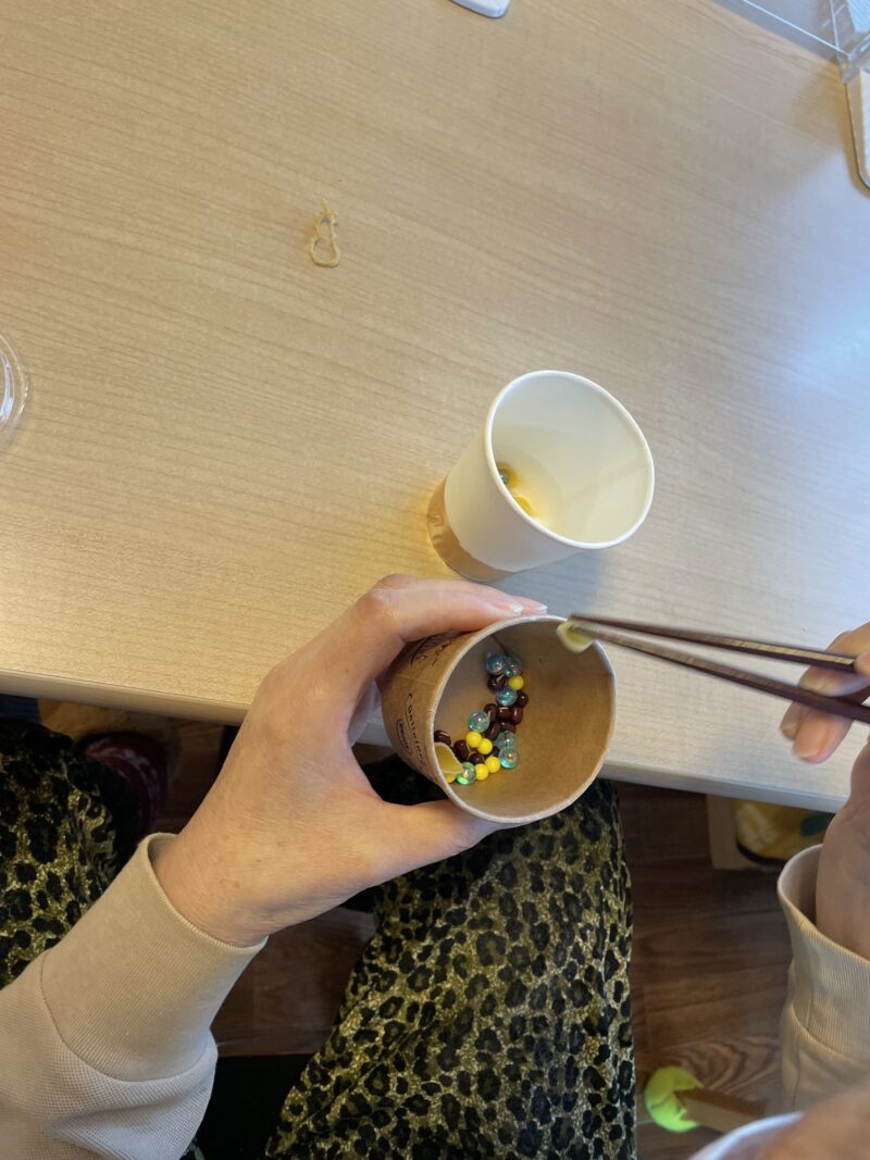 豆つかみ